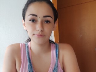 hungrygirlsxxxx webcam girl as a performer. Gallery photo 1.