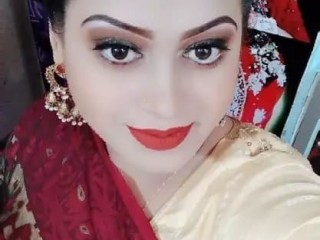 Indexed Webcam Grab of Bengalibustybeauty