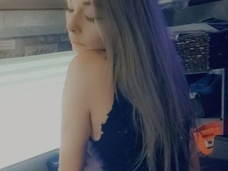 Shay_Dwayne webcam girl as a performer. Gallery photo 1.