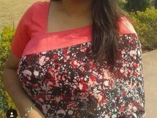 indianLydia webcam girl as a performer. Gallery photo 1.