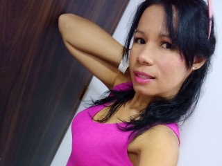 Indexed Webcam Grab of Latinagirl18
