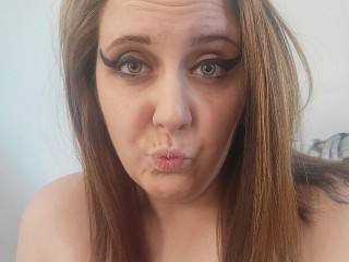 SkullPrincess webcam girl as a performer. Gallery photo 3.