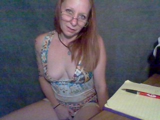 karmakumwitter webcam girl as a performer. Gallery photo 2.