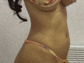SLIMTHICKX Nude on Live Sex Cam & Free Porn Chat (Girl) | Jerkmate
