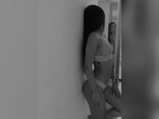 streamate EmilhyRosse webcam girl as a performer. Gallery photo 2.