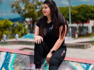 FaraahFox18 webcam girl as a performer. Gallery photo 1.