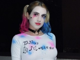 Nikyastark webcam girl as a performer. Gallery photo 3.