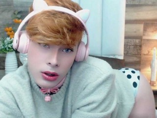 Indexed Webcam Grab of mikeeblossom