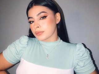 liankitty webcam girl as a performer. Gallery photo 1.