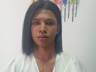 AlayaBlue webcam girl as a performer. Gallery photo 1.