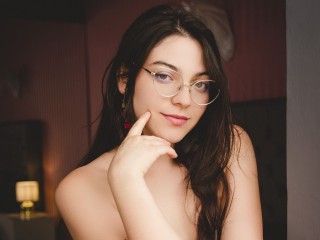 streamate Emmillyy22 webcam girl as a performer. Gallery photo 1.