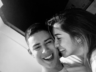 AngelicaAndLeo webcam girl as a performer. Gallery photo 1.