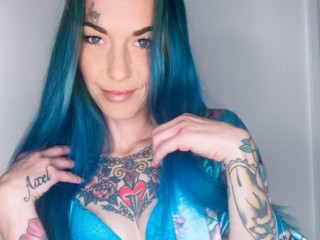 Chat with RavenRyderUK live now!