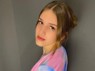 AlinaBabyGirl - Streamate Teen Interactivetoys Submissive Girl 
