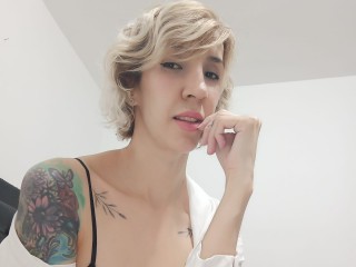 Indexed Webcam Grab of bellapoison