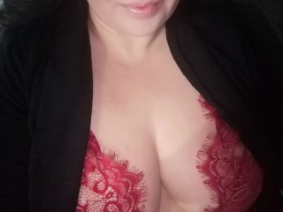 MILFandCxxxkies webcam girl as a performer. Gallery photo 1.