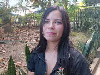 EvaJhonses webcam girl as a performer. Gallery photo 1.