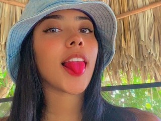 AmaranthaDrake webcam girl as a performer. Gallery photo 1.