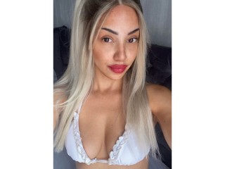 LuxuryLottieX webcam girl as a performer. Gallery photo 1.