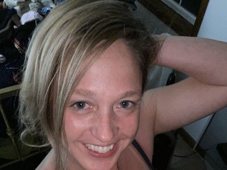 streamate CharlieMoonDance webcam girl as a performer. Gallery photo 1.