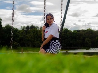 streamate MayaKind webcam girl as a performer. Gallery photo 1.