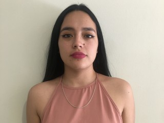 LilyHenao webcam girl as a performer. Gallery photo 1.