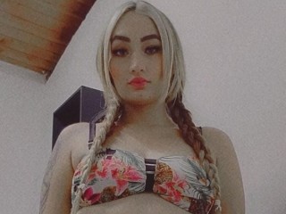 streamate GiannaLinares webcam girl as a performer. Gallery photo 1.