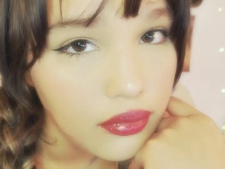 NomiChuu webcam girl as a performer. Gallery photo 3.