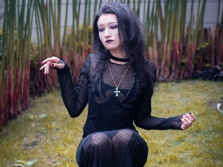 LuxMoonstone webcam girl as a performer. Gallery photo 1.