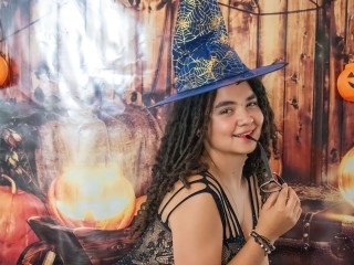 CatalinaDiazz webcam girl as a performer. Gallery photo 3.