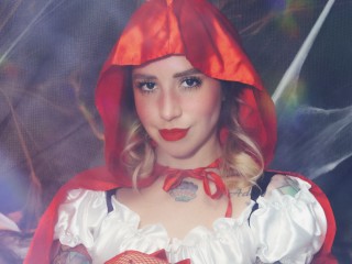 SabrinaCris webcam girl as a performer. Gallery photo 4.