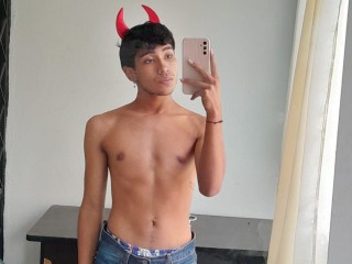 Twinkangelo18 - Streamate Boy 