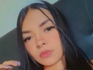 AlissonGonzales - Girl 