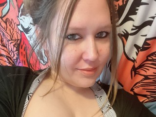MarcelineLodge's Cam show and profile
