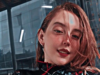 Emilyred40 - Girl 