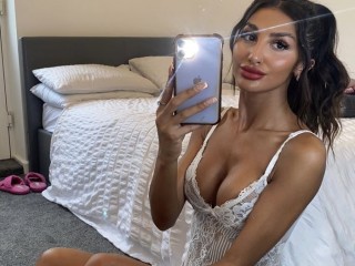 Chat with petiteexoticbabe live now!