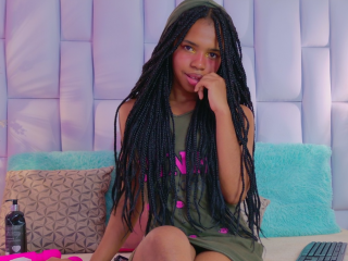 RihannaGrey - Streamate Deepthroat Interactivetoys Piercing Girl 
