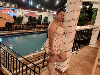 Issalovee Female Housewives Strip Cam