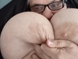 GrannyHugeBoobs Big Tit Cam Model