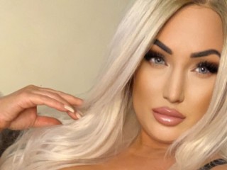 Taylormaeuk nude live cam