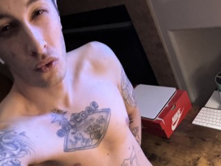 JoshBanks nude live cam