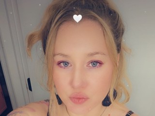 Profile Picture of JuicyLenaBabyy