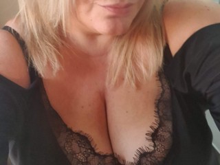 streamate AislaRose webcam girl as a performer. Gallery photo 1.