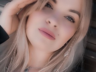 Indexed Webcam Grab of CharmingLika