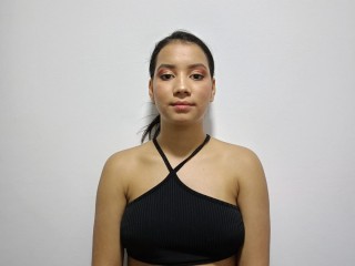 streamate EmmaMayers webcam girl as a performer. Gallery photo 1.