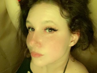 Indexed Webcam Grab of Lili_Ann
