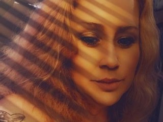 Natasha_Le_Saint