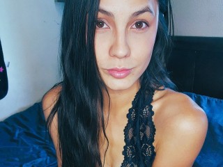 SummerFallsXO on Streamate