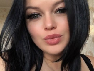 KissNight - Streamate Piercing Smoke Tattoo Girl 