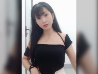 Yunaxxx on Streamate